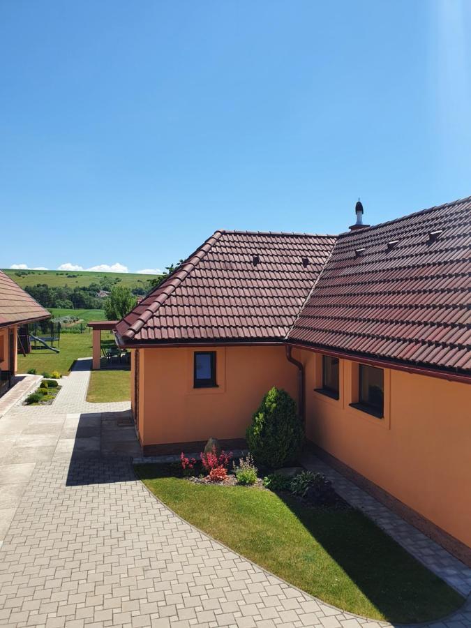 Sarmir Apartmany 보브로벡 외부 사진